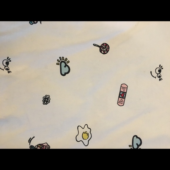 White pattern Pullover - Picture 2 of 8